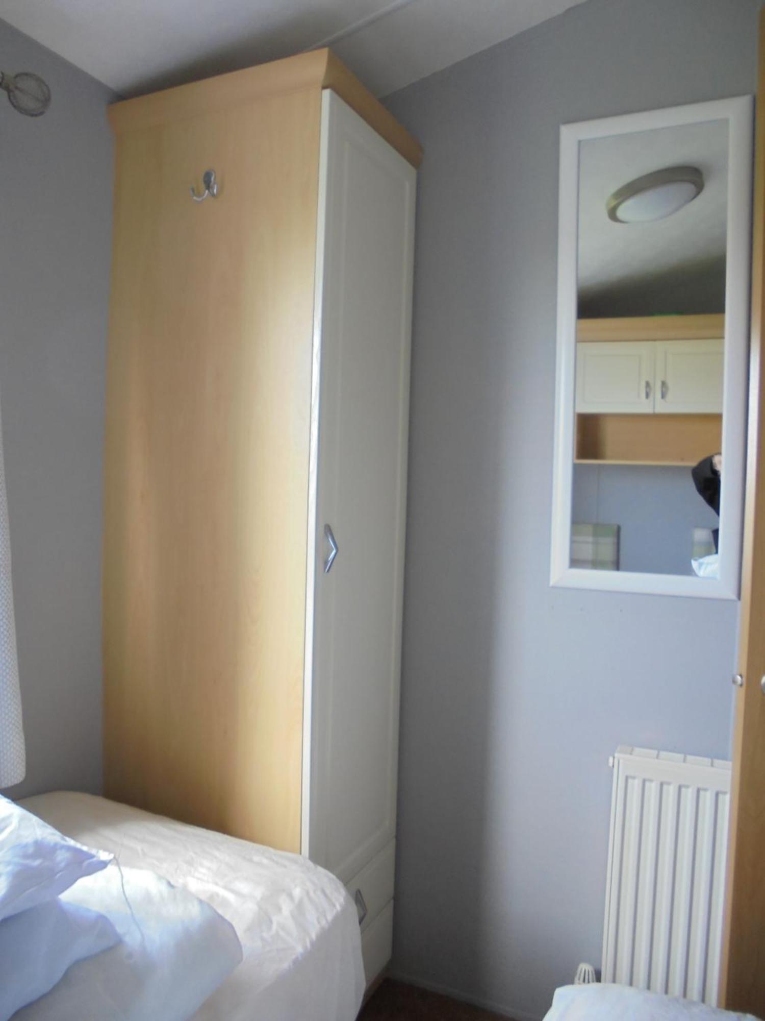 8 Berth On The Chase Hotel อินโกลด์เมลส์ ภายนอก รูปภาพ